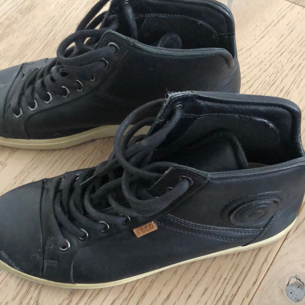 Ecco Black High-Top Sneakers with Padded Ankle Collar